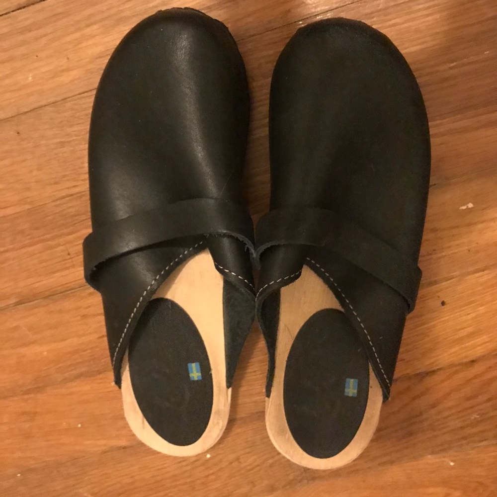Lotta from Stockholm black clogs size 8
